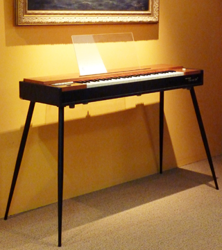 "Hohner Clavinet D6" by Original uploader was Docrobbie at en.wikipedia - Originally from en.wikipedia; description page is/was here (Photographed in my home.). Licensed under Creative Commons Attribution-Share Alike 3.0 via Wikimedia Commons - http://commons.wikimedia.org/wiki/File:Hohner_Clavinet_D6.jpg#mediaviewer/File:Hohner_Clavinet_D6.jpg
